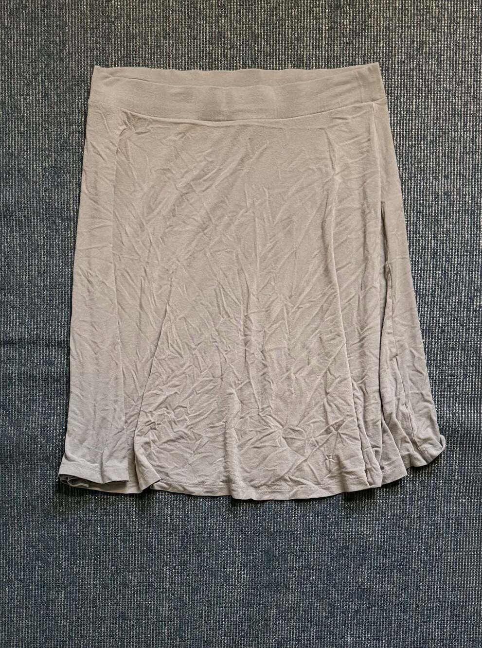 New York & Company Women's Solid Rayon Spandex A-Line Midi Skirt Size M